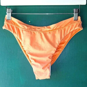 NWT Billabong Bikini bottom